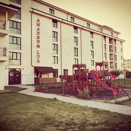 Lovely Amadeus Lux Apartamento *